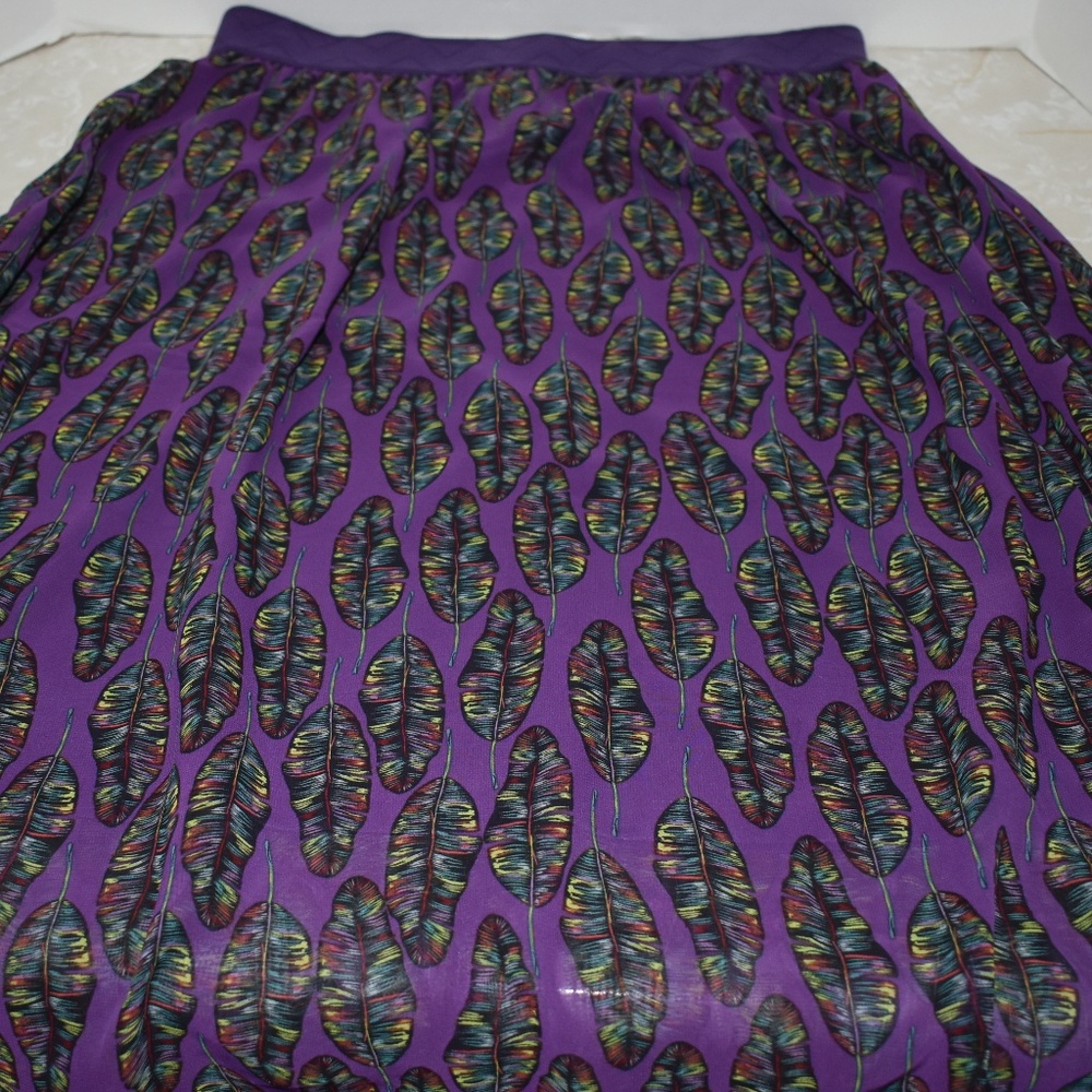Lularoe Lola Purple Feather Skirt Sz M Womens